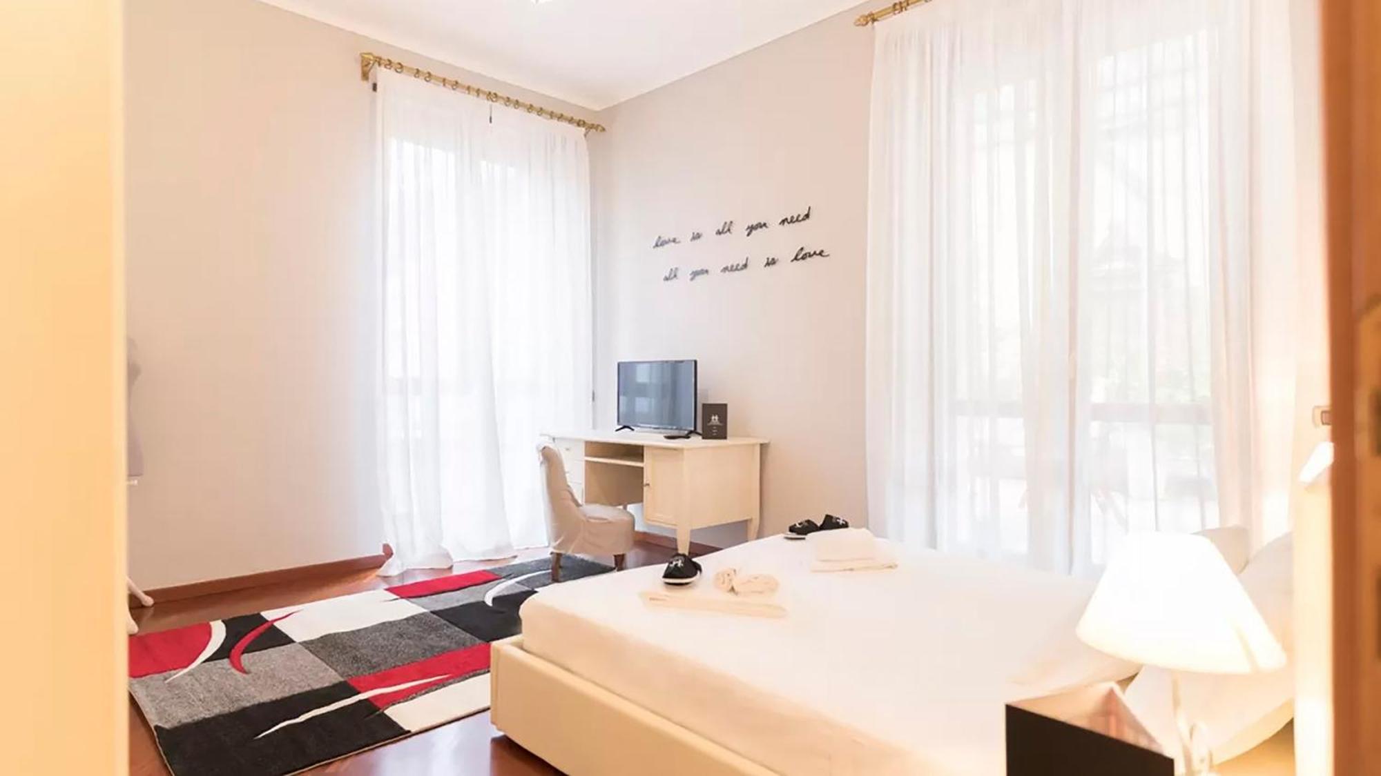 Classbnb - Two Apartments 400 Meters From The Duomo Milan Exterior photo